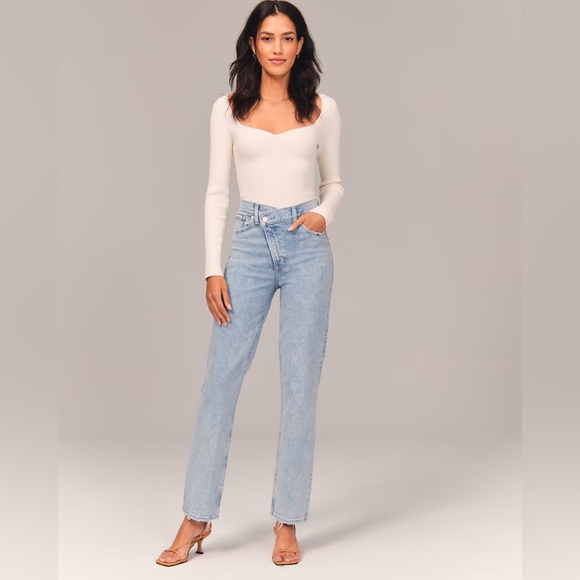 Abercrombie & Fitch Denim - Abercrombie & Fitch ‘90s Straight Ultra High Rise Asymetrical Waist Jeans, 29/8s